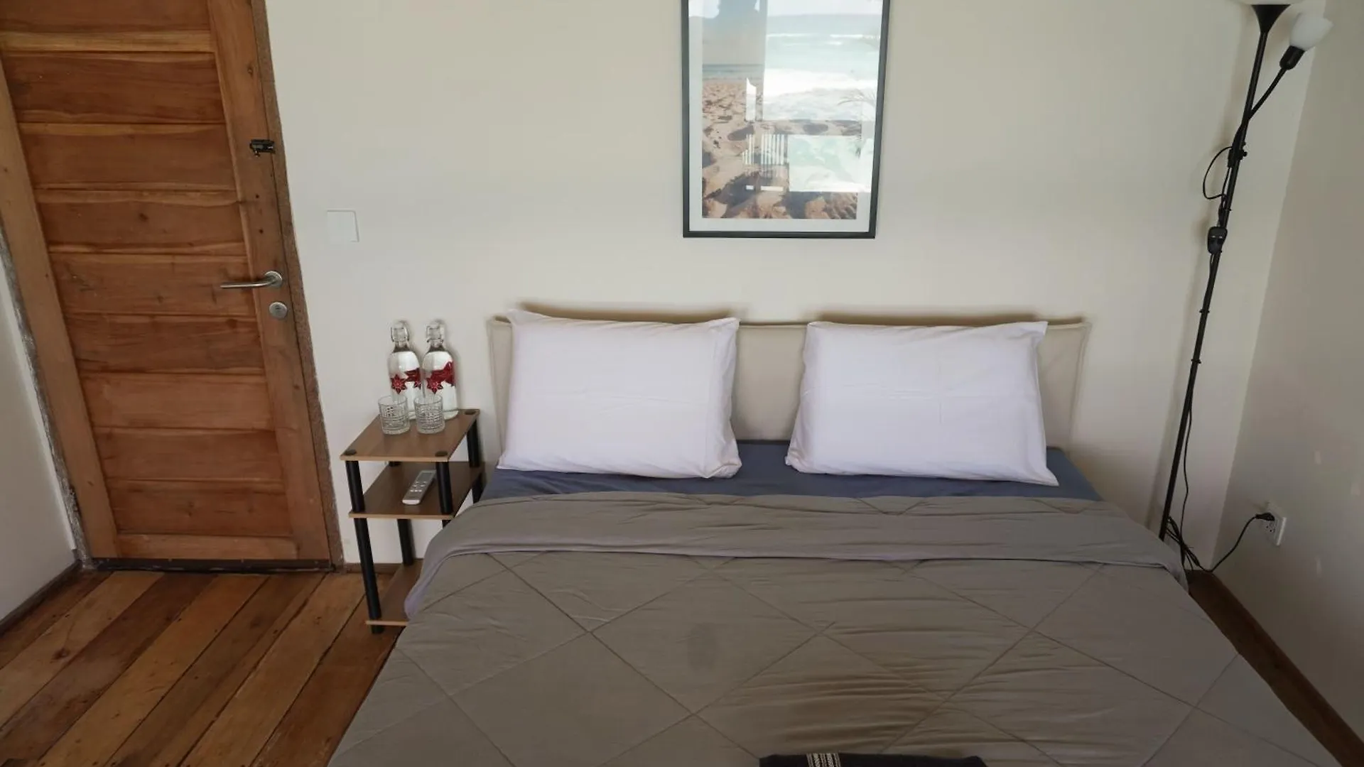 Beachfront - The Surf Lodge Uluwatu  Hostel
