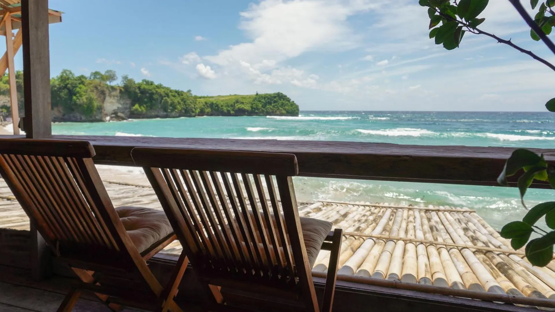 Beachfront - The Surf Lodge Uluwatu  Uluwatu (Bali)