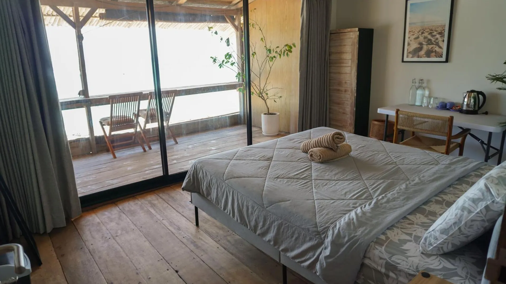 Hostel Beachfront - The Surf Lodge Uluwatu